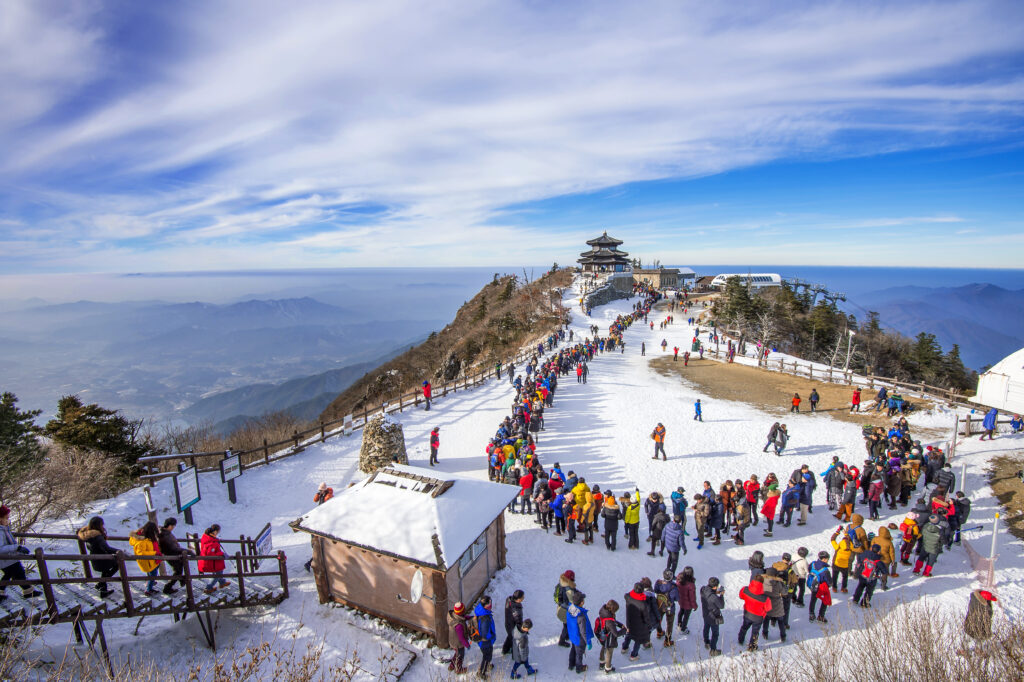 Customized Travel Packages OnTravel | Explore Kashmir, Manali & More